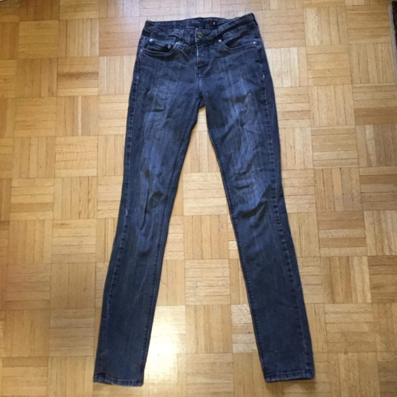 🌿2/$20 BDG (Urban Outfitters) dark grey skinny jeans - Picture 8 of 8